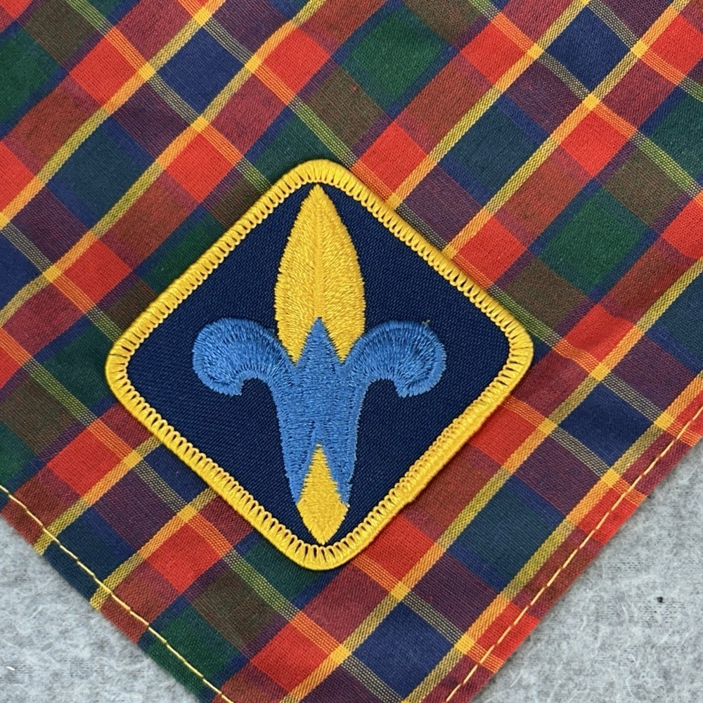 Webelos Scout Plaid Neckerchief Bandana Fleur De Lis Red Blue  Scarf